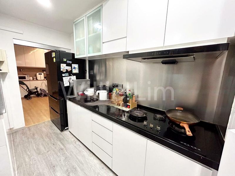 1 Bed Apartment (Condo) for Rent in  The Daffodil - Image 6